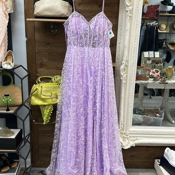 Floral Embroidered Corset A-line Gown by Adora 3095 Size XL - Picture 4 of 6